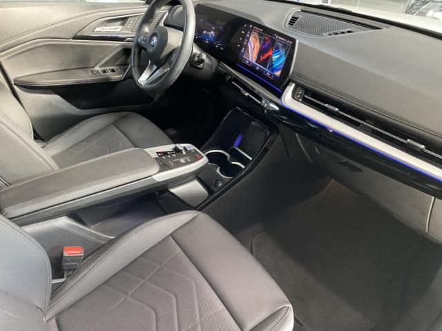 Bmw Ix1 image 4
