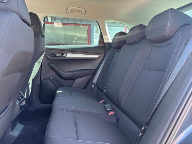Skoda Karoq image 8