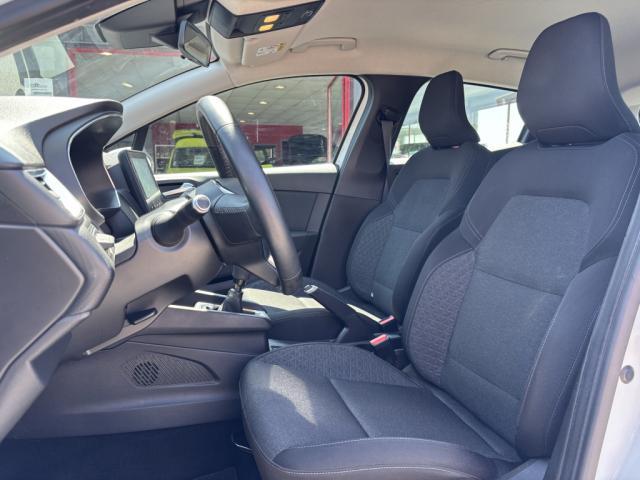 Renault Clio image 2