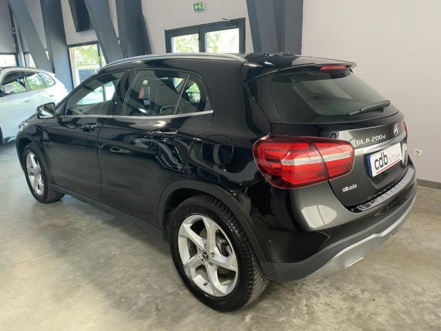 Mercedes Benz Gla image 9