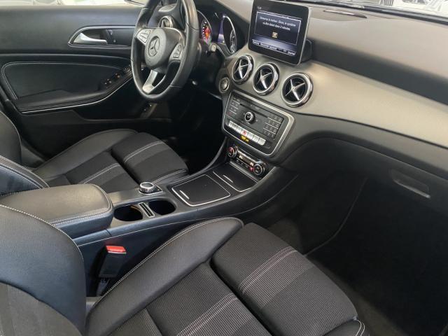 Mercedes Benz Gla image 6