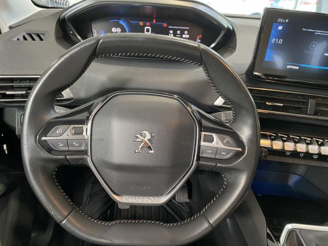 Peugeot 5008 image 2