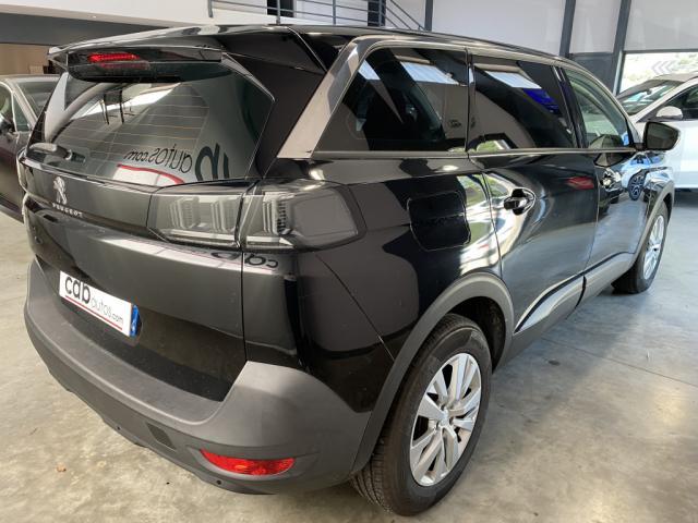 Peugeot 5008 image 6