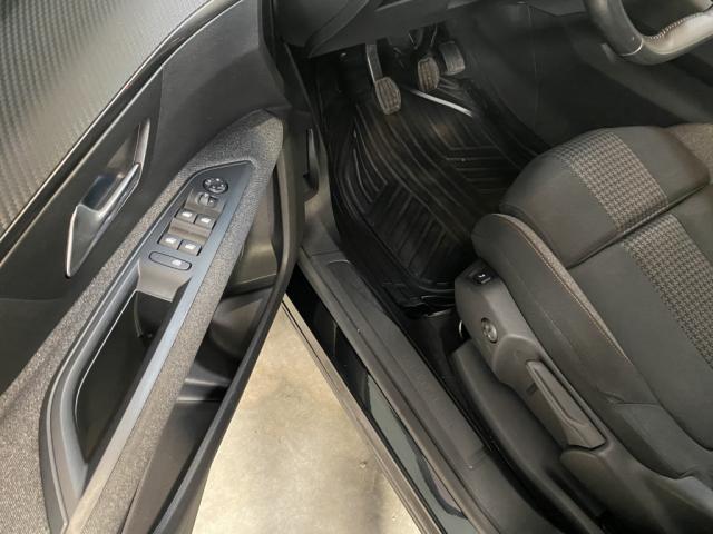 Peugeot 5008 image 7