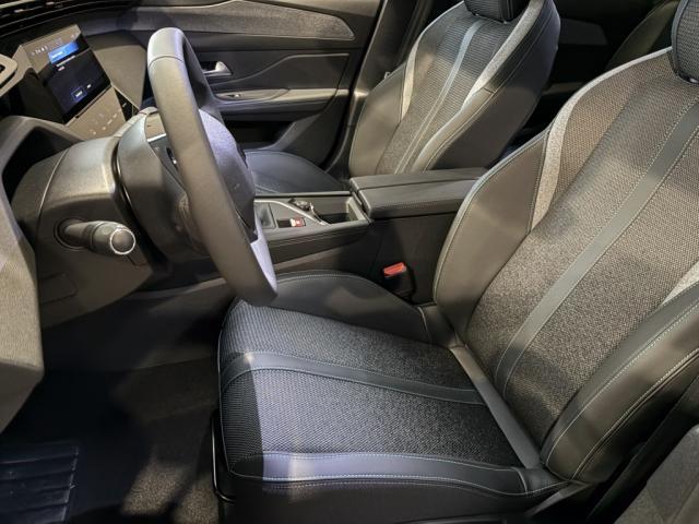 Peugeot 308 image 6