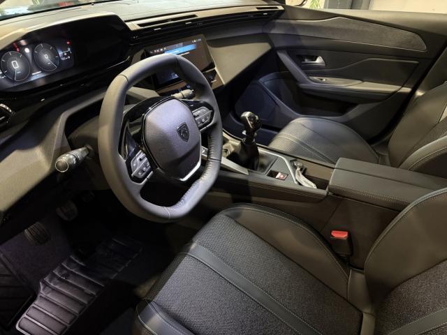 Peugeot 308 image 5