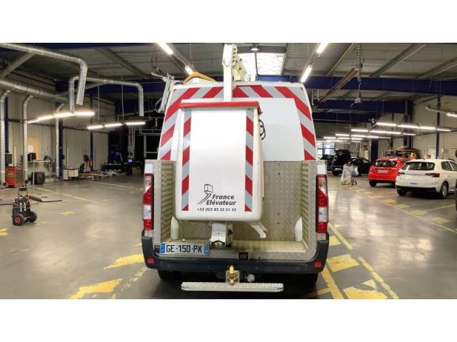 Renault Master image 3