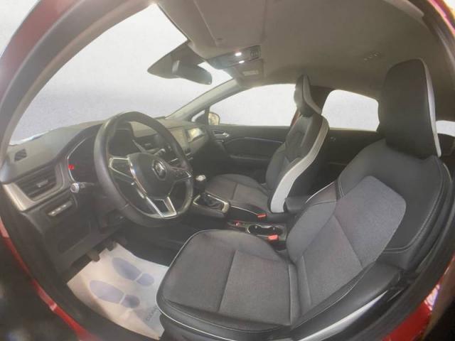 Renault Captur image 1