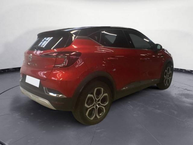 Renault Captur image 2