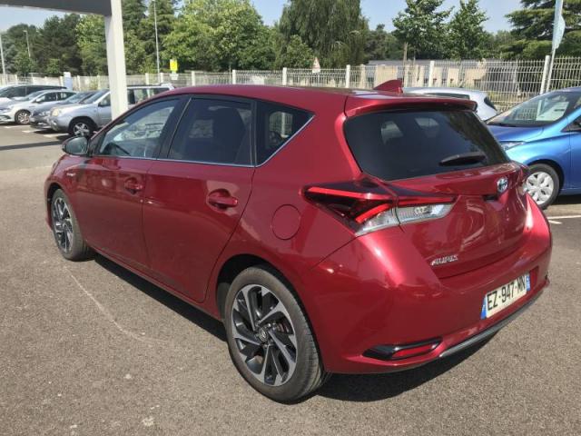 Toyota Auris image 9