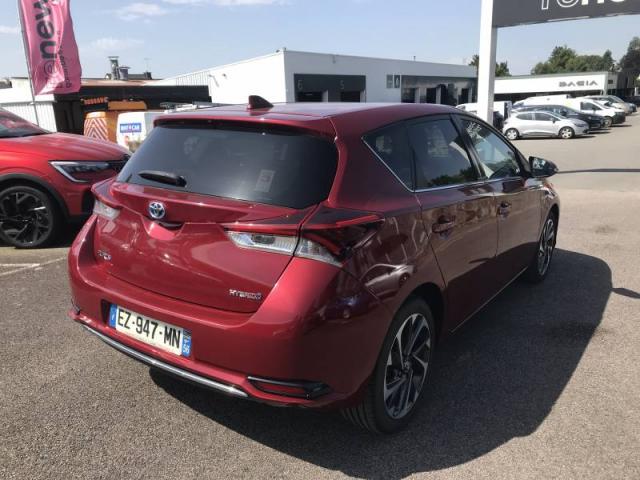 Toyota Auris image 8