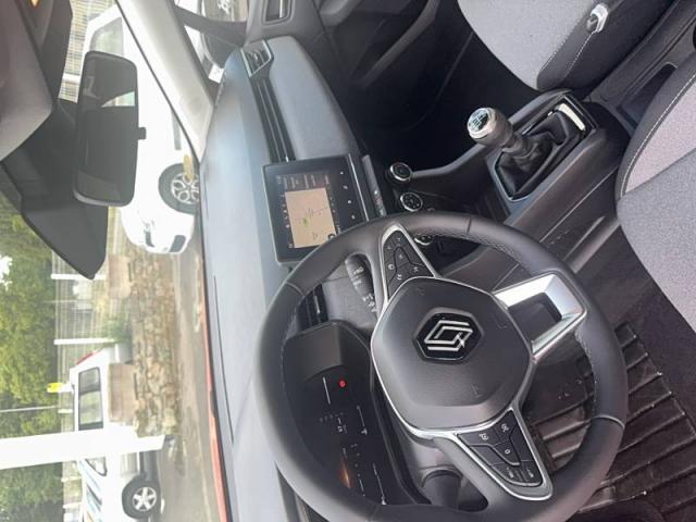 Renault Clio image 9