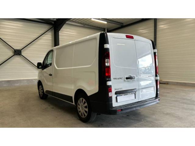 Renault Trafic image 2