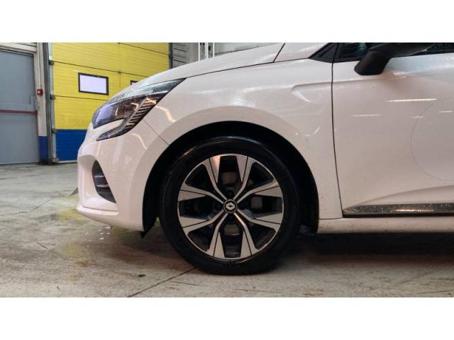 Renault Clio image 9