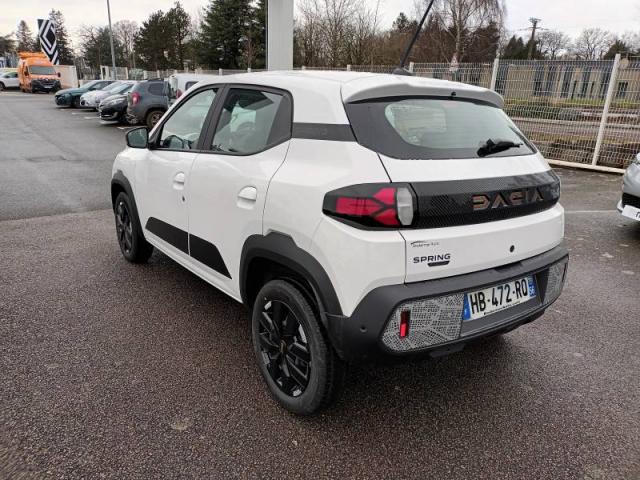 Dacia Spring image 2