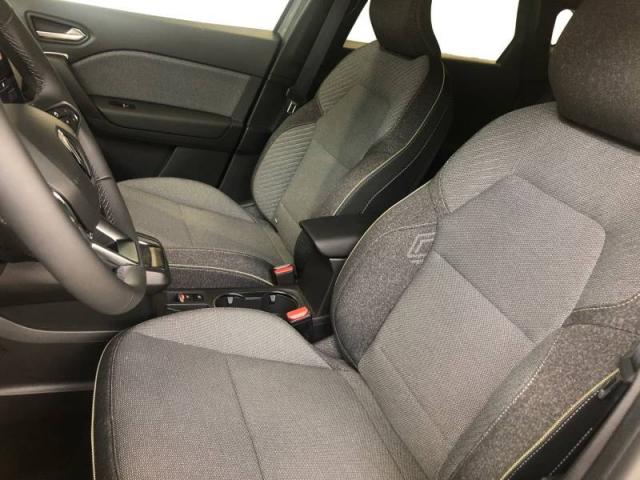 Renault Captur image 8