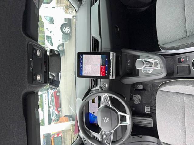 Renault Symbioz image 2