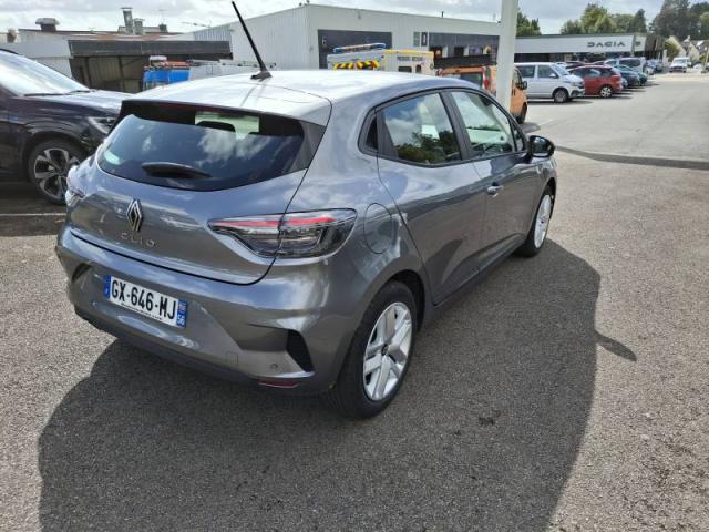 Renault Clio image 6