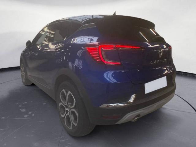 Renault Captur image 2