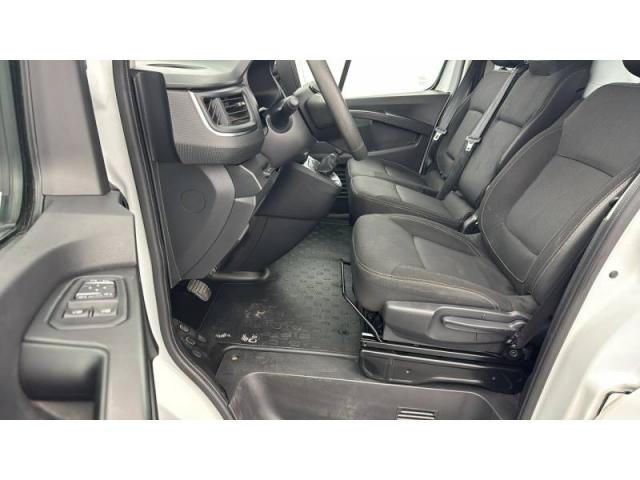 Renault Trafic image 6