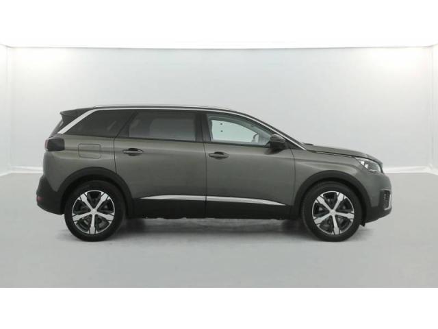 Peugeot 5008 image 9