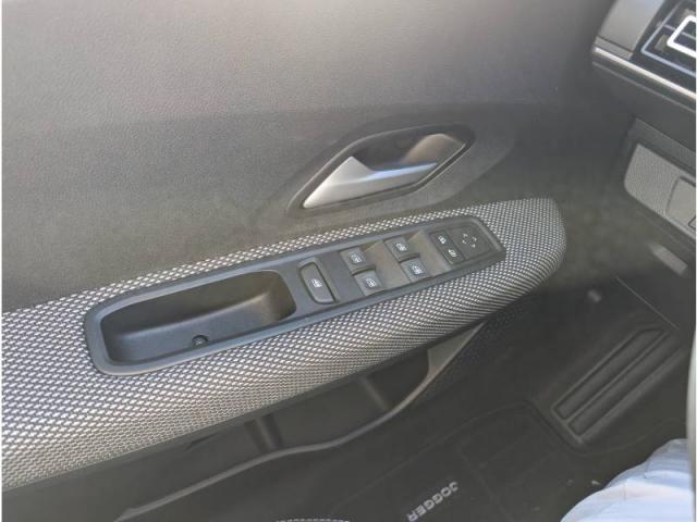 Dacia Jogger image 1