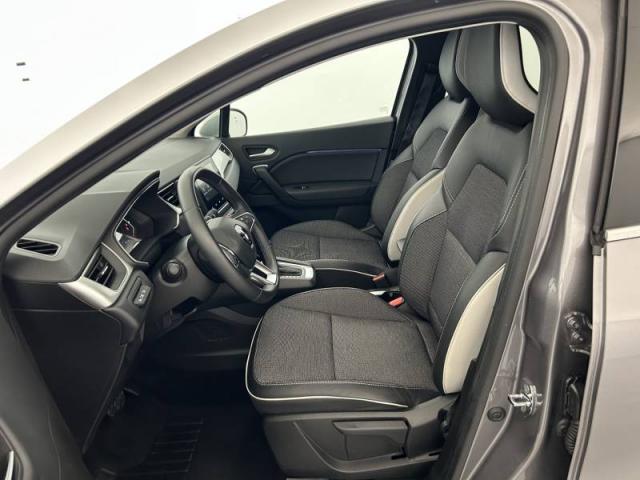 Renault Captur image 2