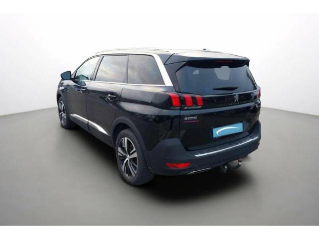Peugeot 5008 image 1