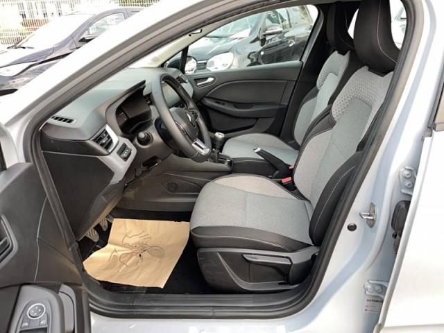 Renault Clio image 1