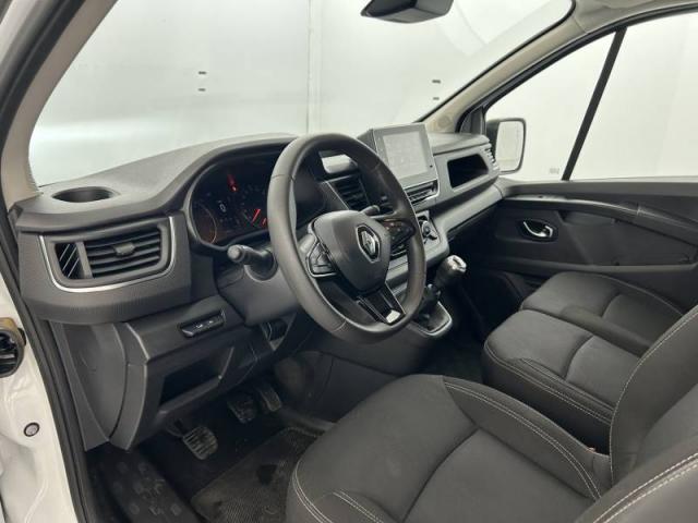 Renault Trafic image 1