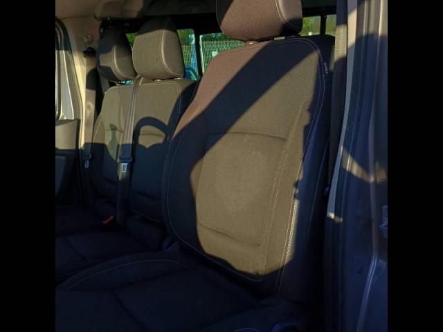 Renault Trafic image 9