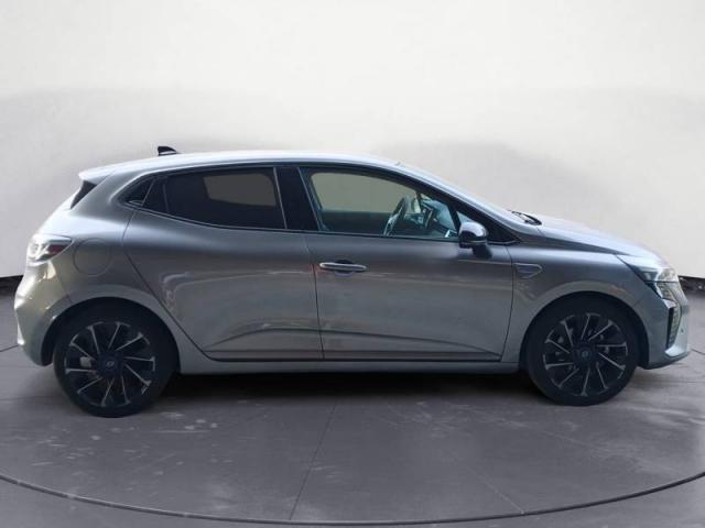 Renault Clio image 2