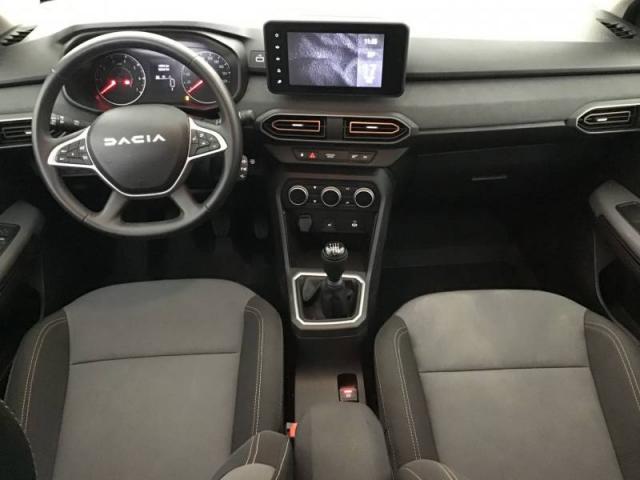 Dacia Sandero image 2