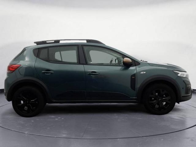 Dacia Sandero image 2