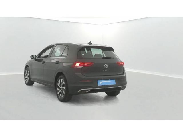 Volkswagen Golf image 9