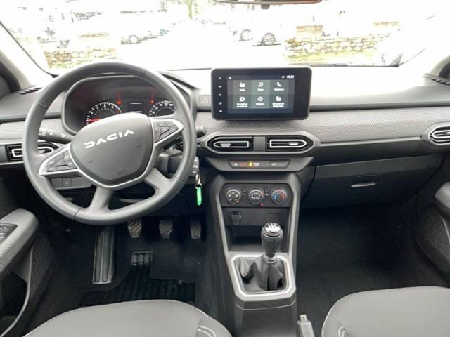 Dacia Sandero image 2