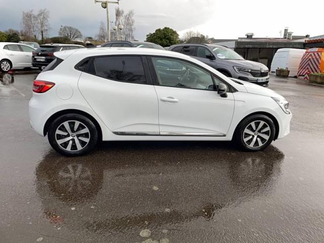 Renault Clio image 2