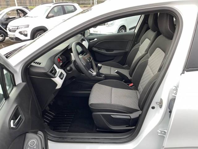 Renault Clio image 1