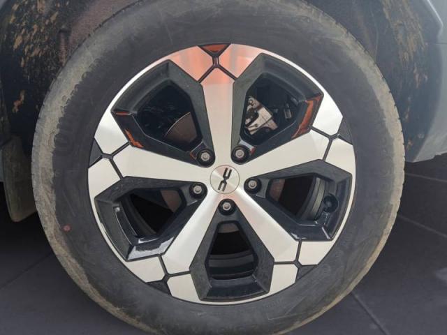 Dacia Duster image 1