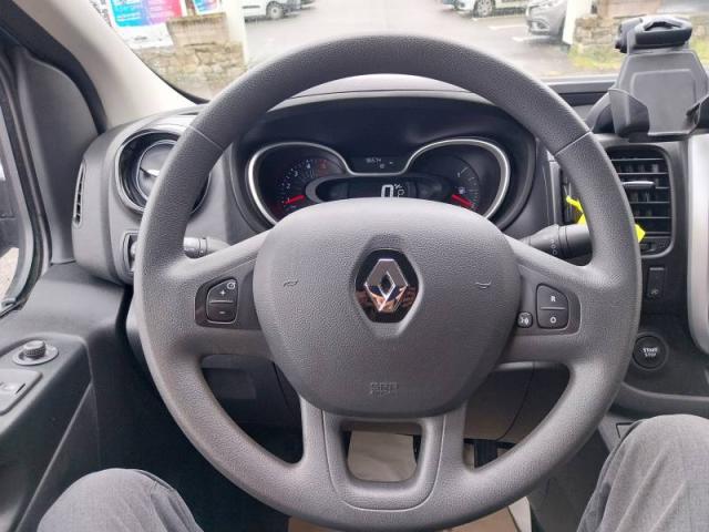 Renault Trafic image 1
