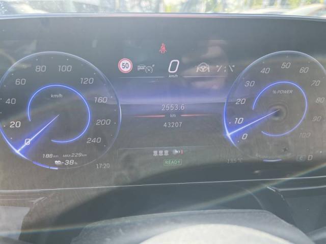 Mercedes Benz Eqe image 8