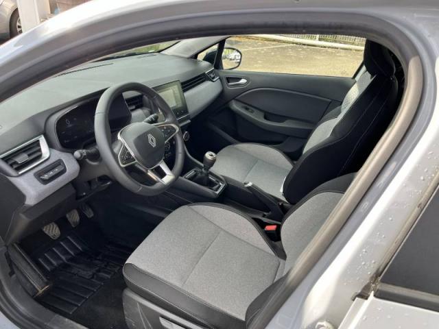 Renault Clio image 9