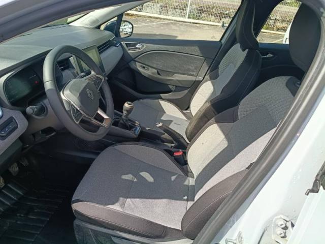 Renault Clio image 2