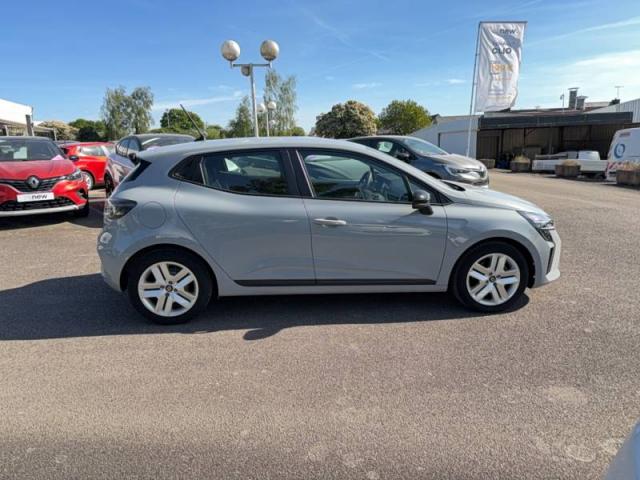 Renault Clio image 8