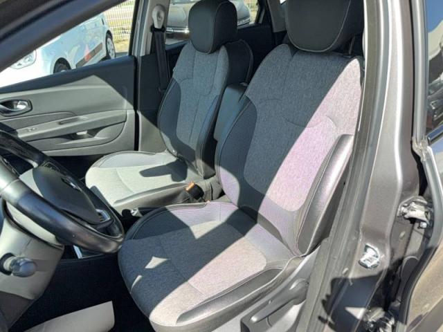 Renault Captur image 9