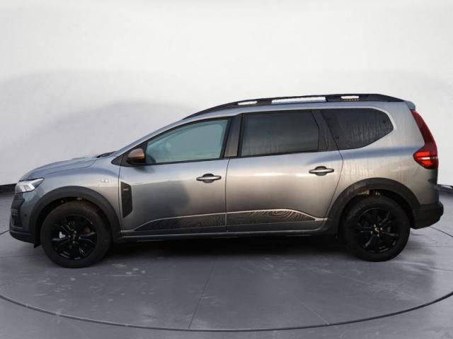 Dacia Jogger image 1