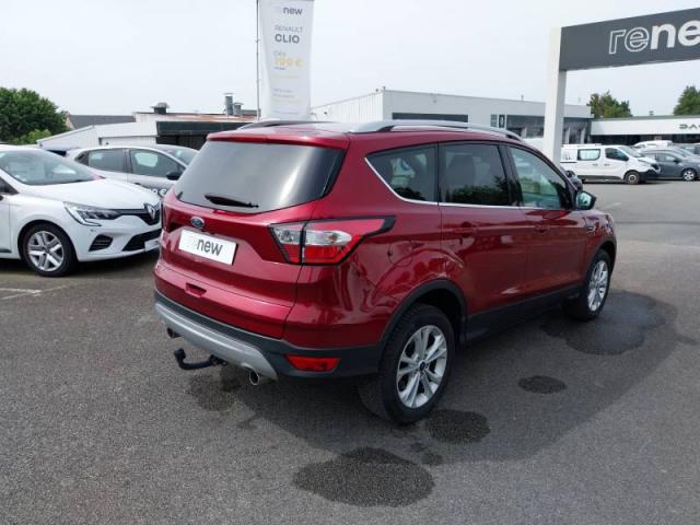 Ford Kuga image 1