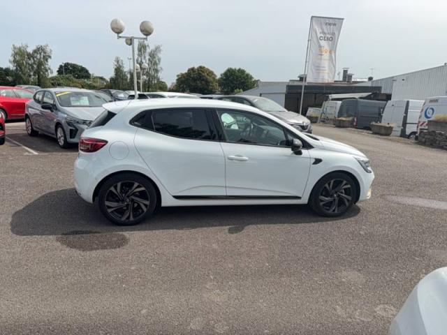 Renault Clio image 9
