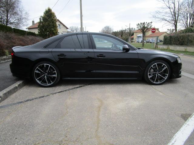 Audi S8 image 8