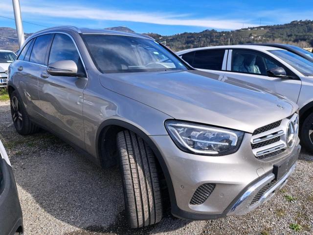 Mercedes Benz